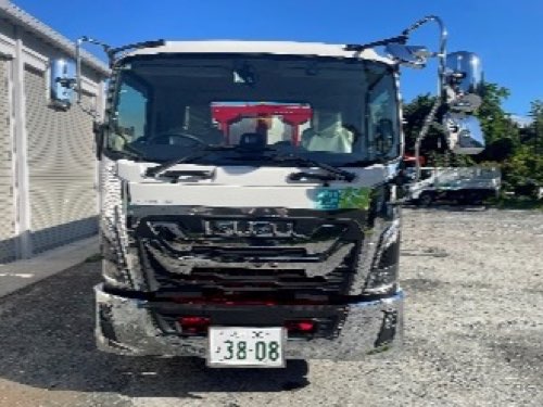 八戸100す3808（いすゞ）正面