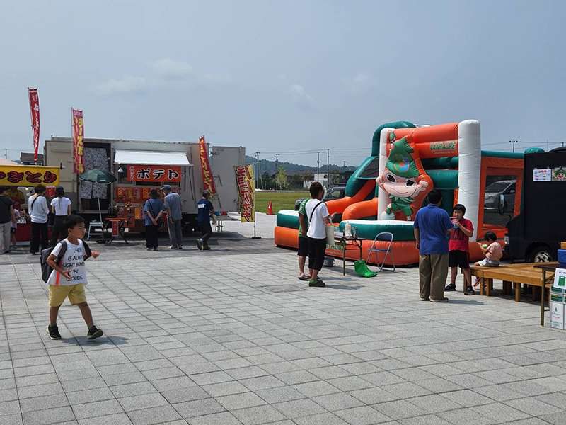 a1d15efe2d5fb006012cafe2022cb79cec9107bf0c98b55c93a4ce2428515583.jpg